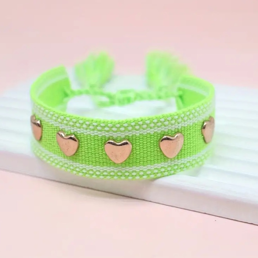 NEW| Women’s Green Heart Print Embroidered Boho Woven Tassel Bracelet